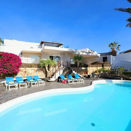 Cancilla Villa *