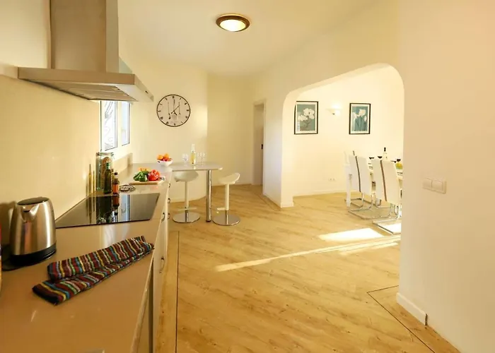 Cancilla Villa